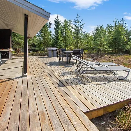 Two-bedroom Holiday In Hals