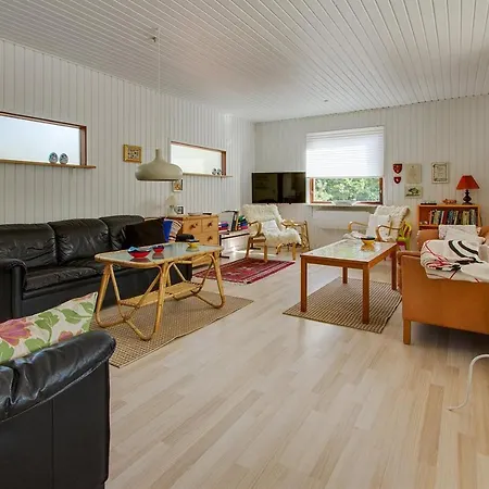 Casa vacanze Two-bedroom Holiday In Hals