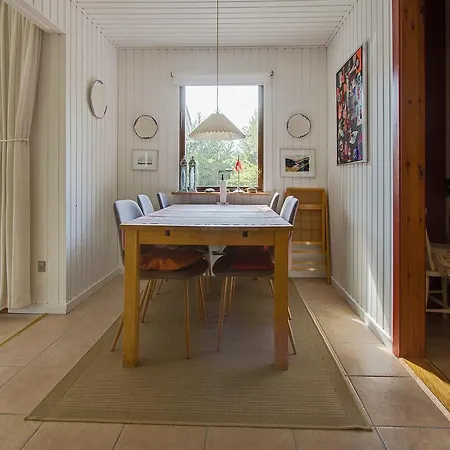 Two-bedroom Holiday In Casa vacanze
